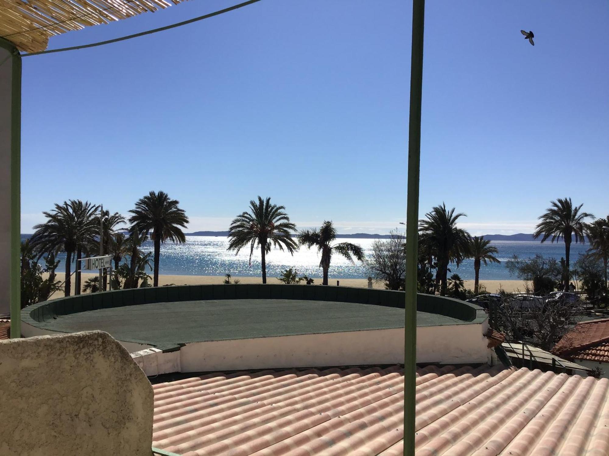 L'Ilot Fleuri Hotel Le Lavandou Buitenkant foto
