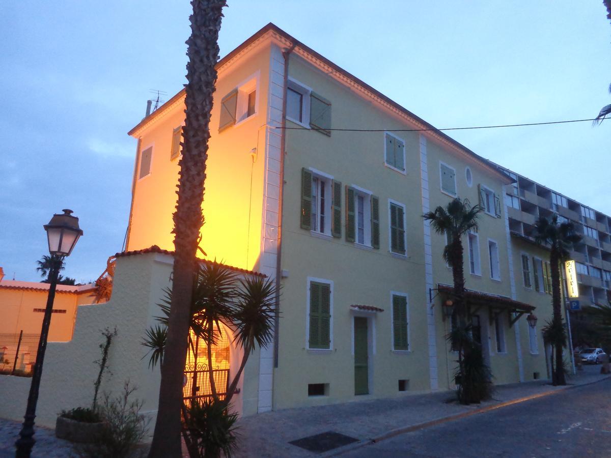 L'Ilot Fleuri Hotel Le Lavandou Buitenkant foto